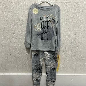 Spooky Night Halloween Spider Glow in the Dark Pajamas NWT 2T